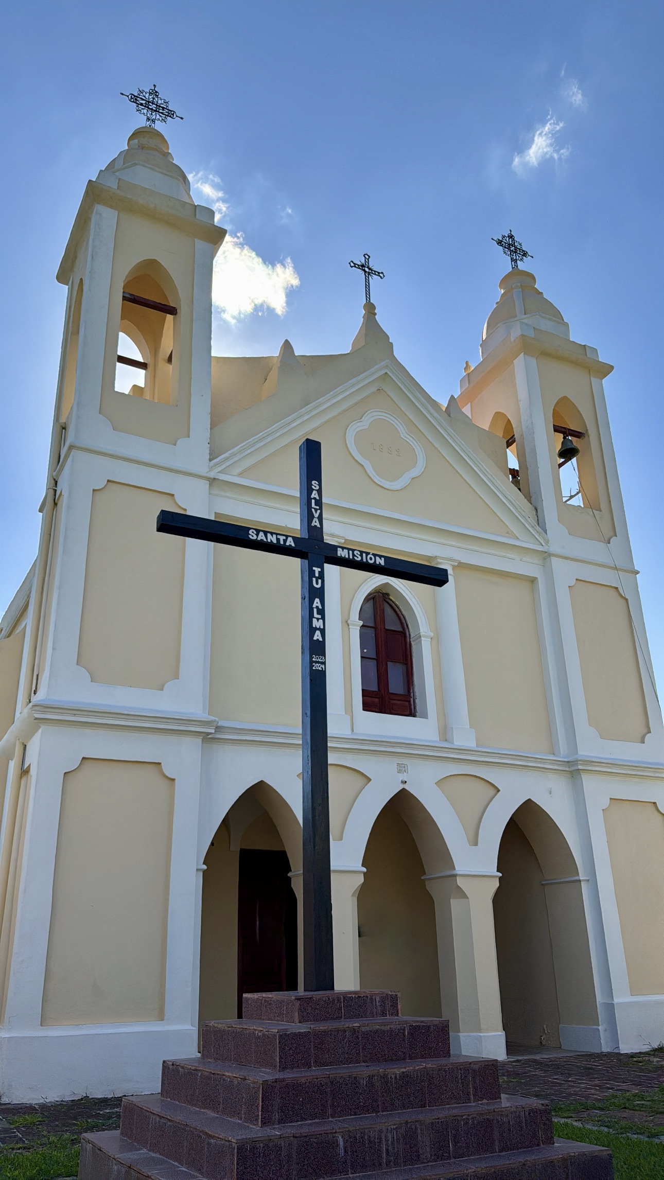 ACBE1D1C-0DCF-48F0-B08C-22D1E7EE4D5F